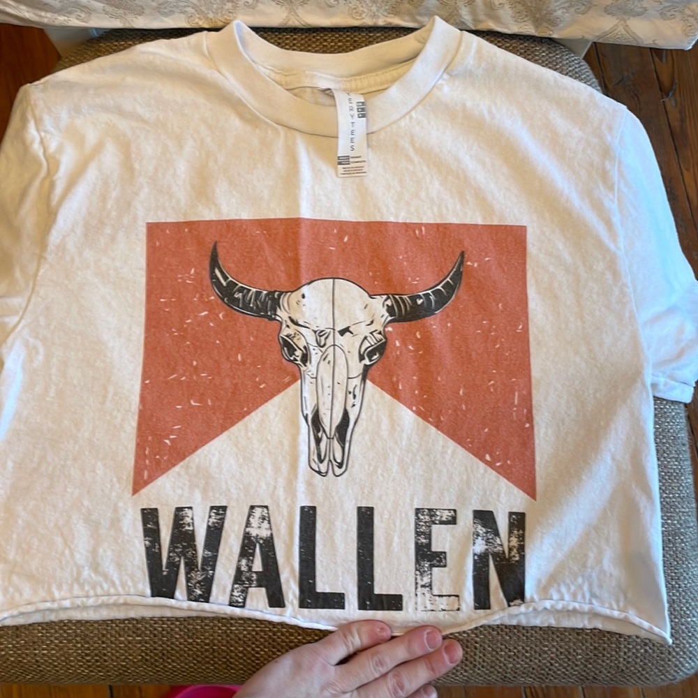 Wallen crop top